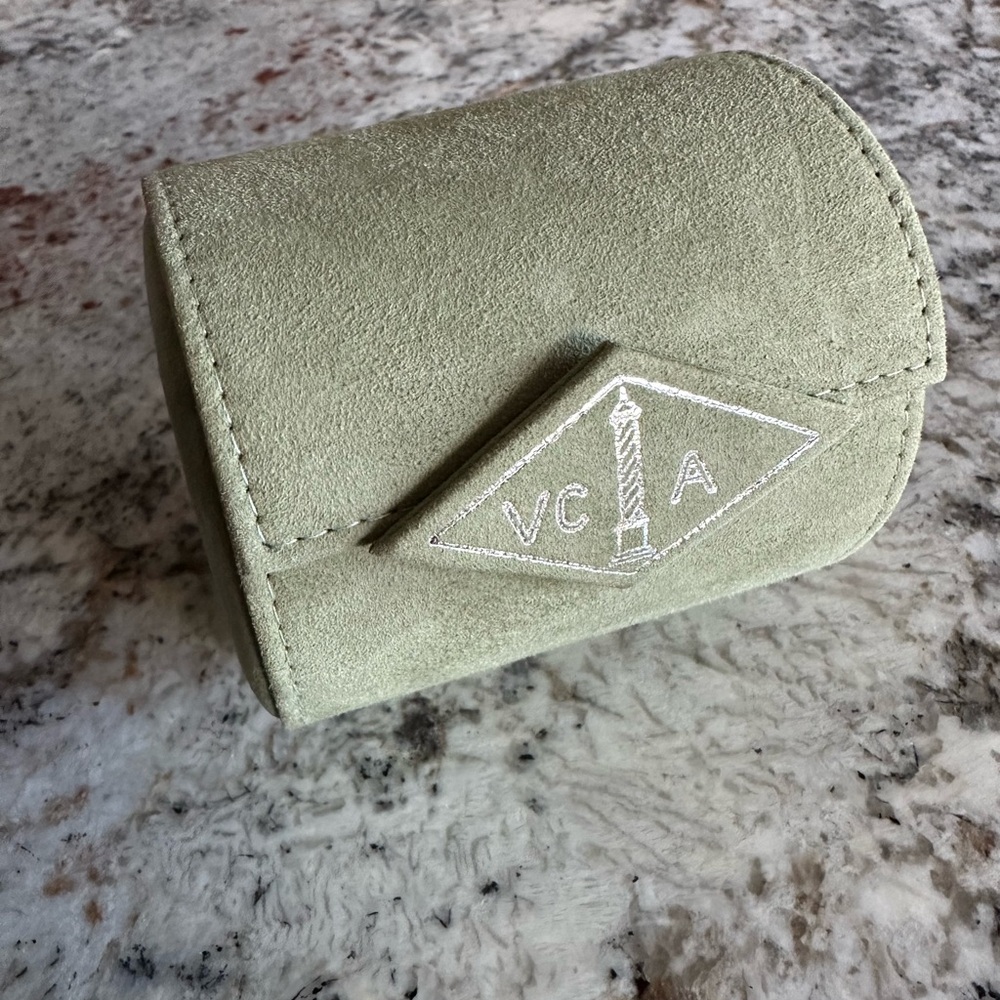 Van Cleef Watch Roll